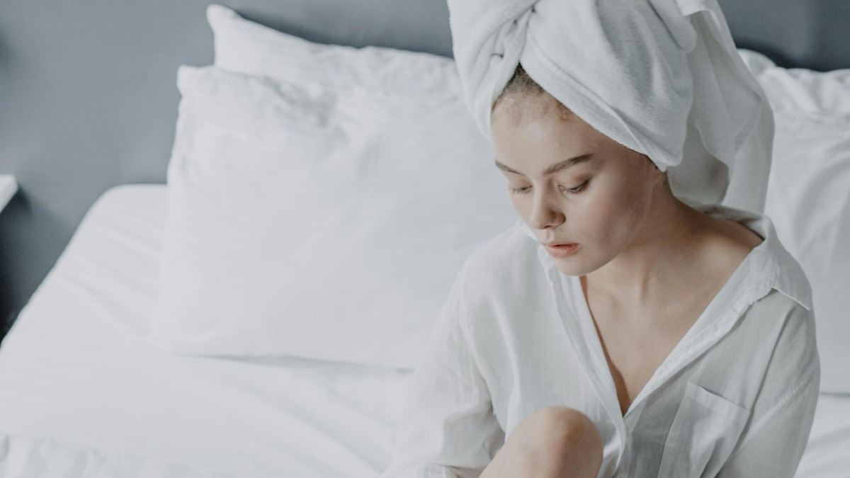 5 Ways Your Nighttime Routine Should Differ From Your Daytime One