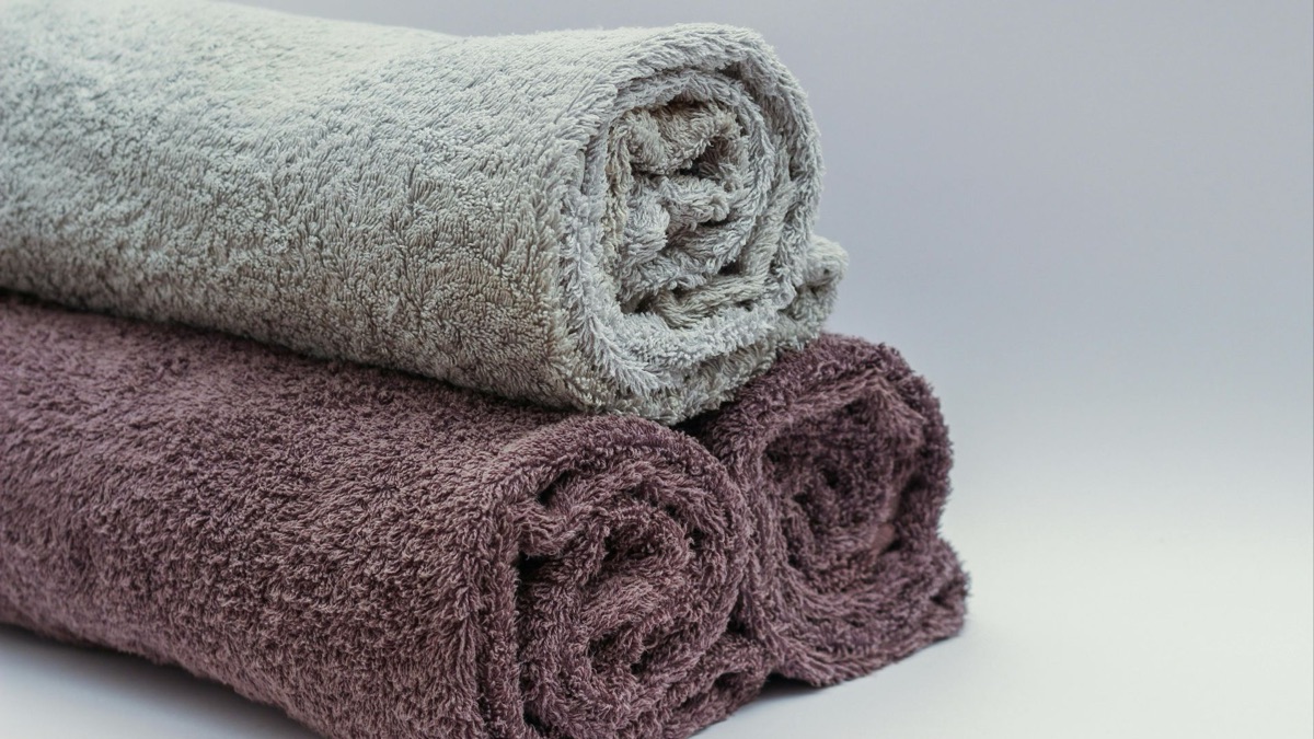 5 At-Home Remedies For Breakouts