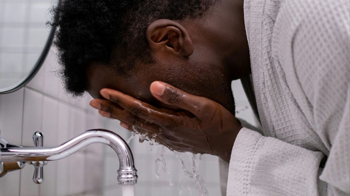 5 Skincare Hacks That'll Make Your Life Easier