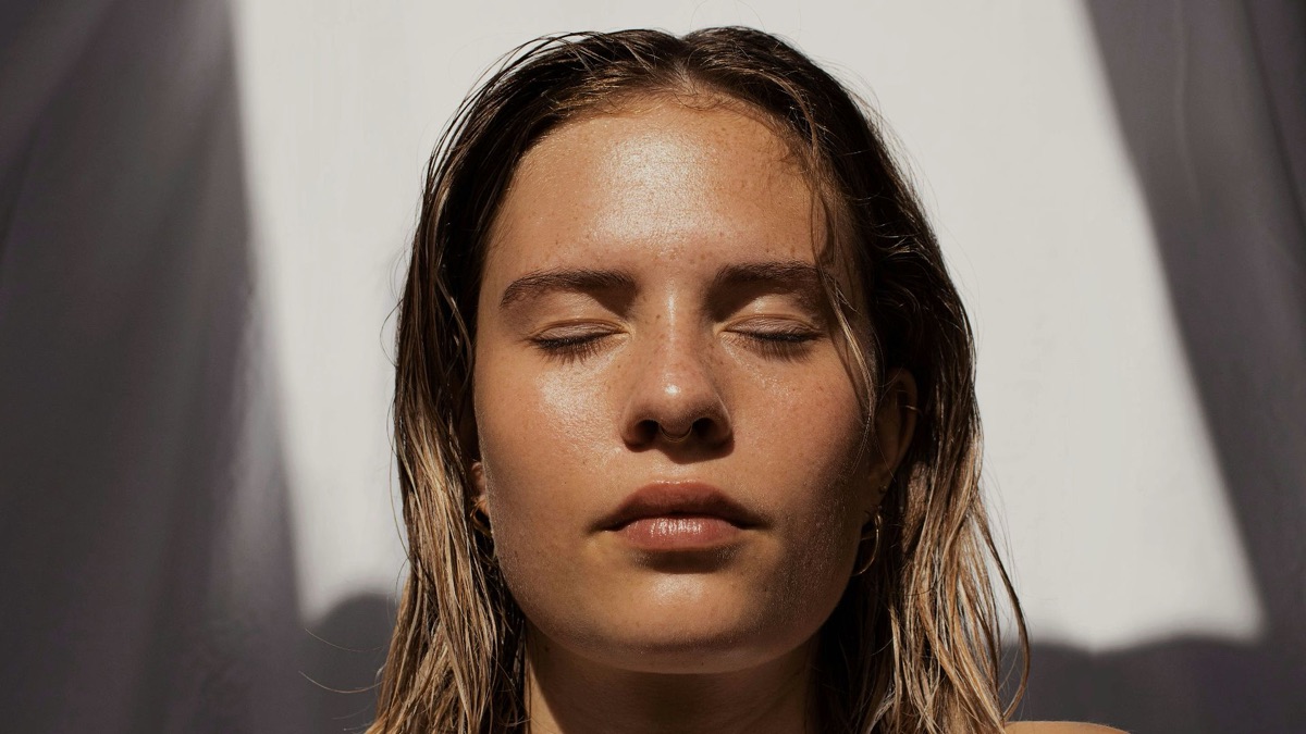 5 Ways Vitamin C Seriously Helps Your Skin