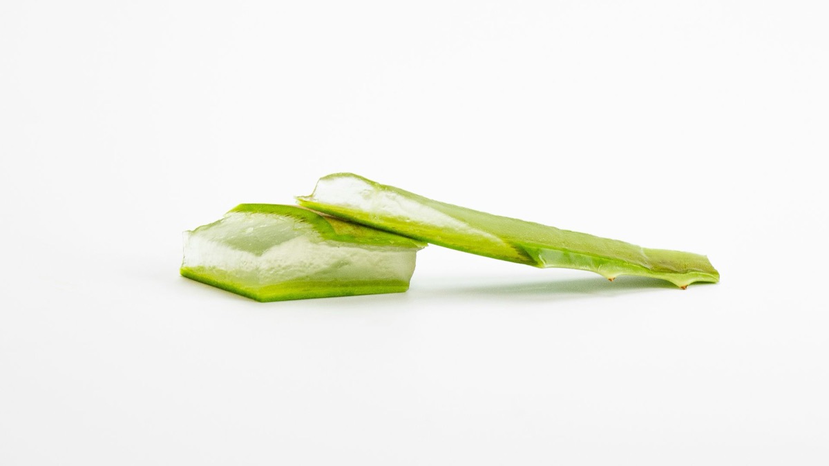 5 At-Home Remedies For Breakouts